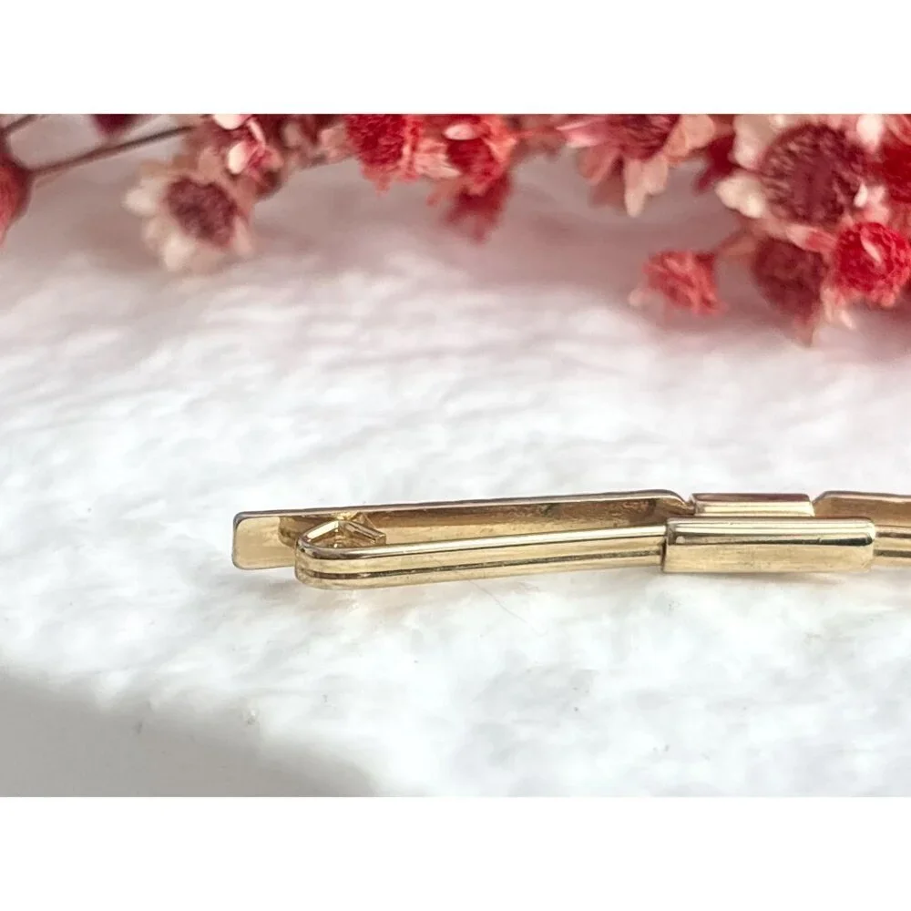 Minimalist Fluted Smooth Gold Toned Vintage Men's Collar Clip | Collar Bar